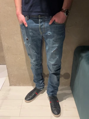 Tramarossa jeans - Slim fit || 30/32 || Väldigt bra skick || Snygga slitningar 