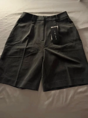 Shorts - Helt nya med prislapp 