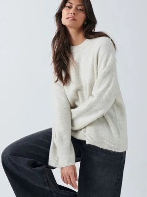 Beige stickad tröja - Beige stickad tröja från Ginatricot i storlek S. 