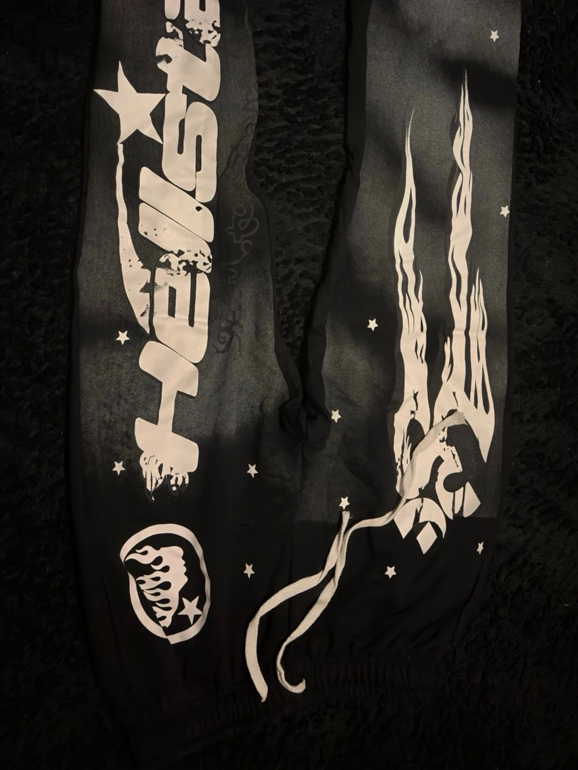 Svarta mjukisbyxor Hellstar