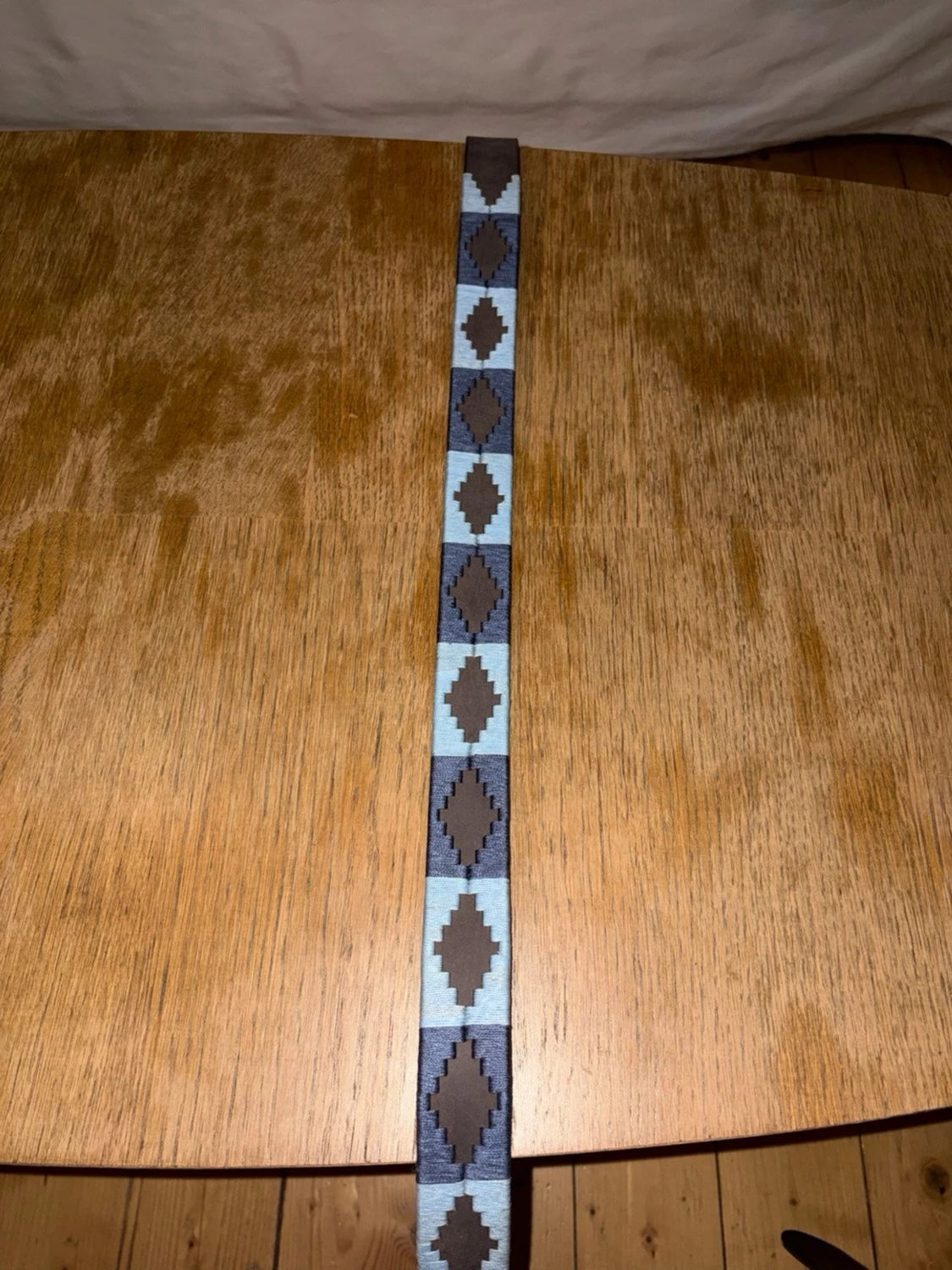 Mörkblå-ljusblå broderat bälte - 1