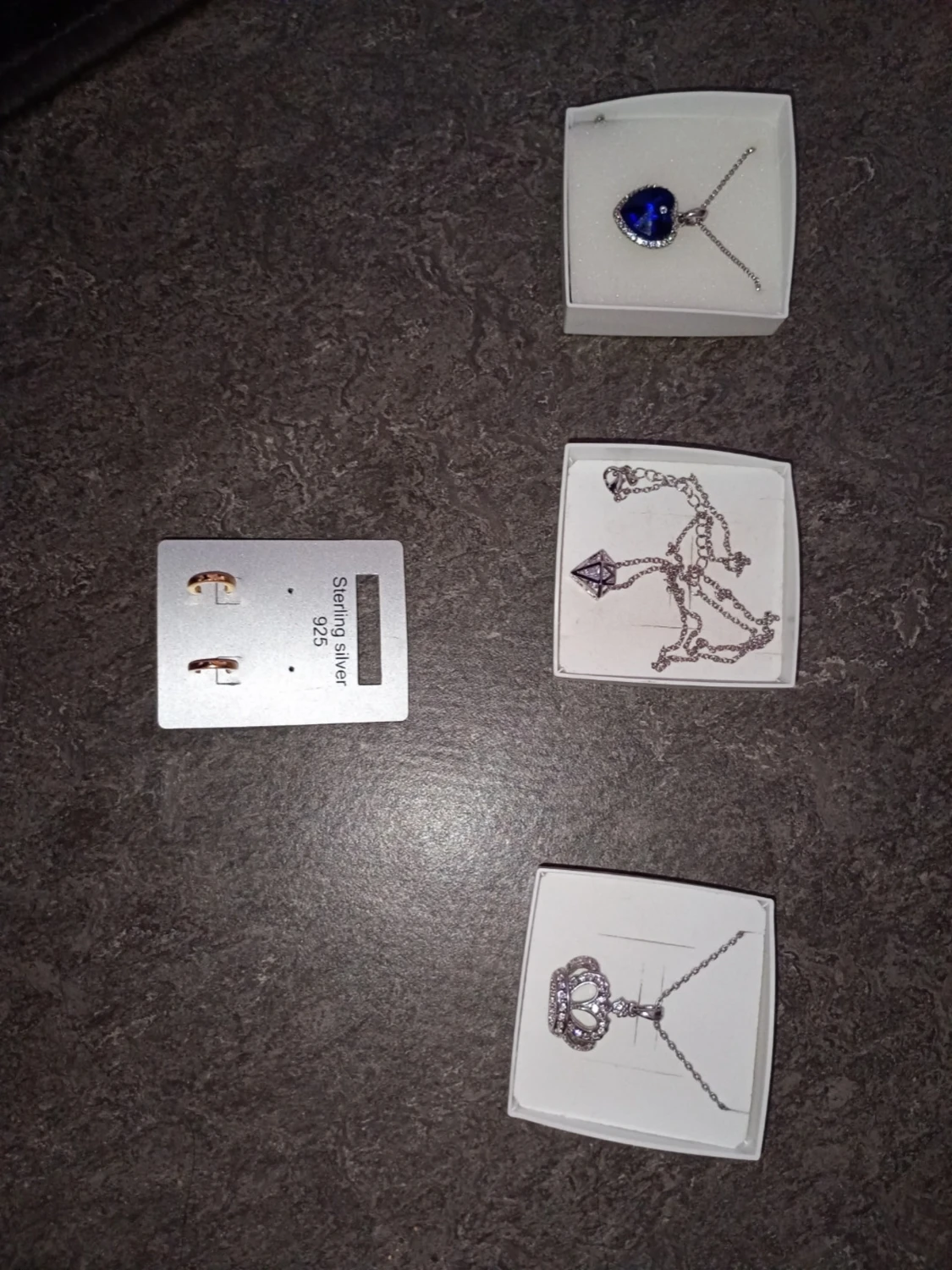 Nya smycken till paketpris 