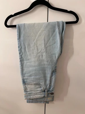 Jeans , H&M - Inga defekter 
