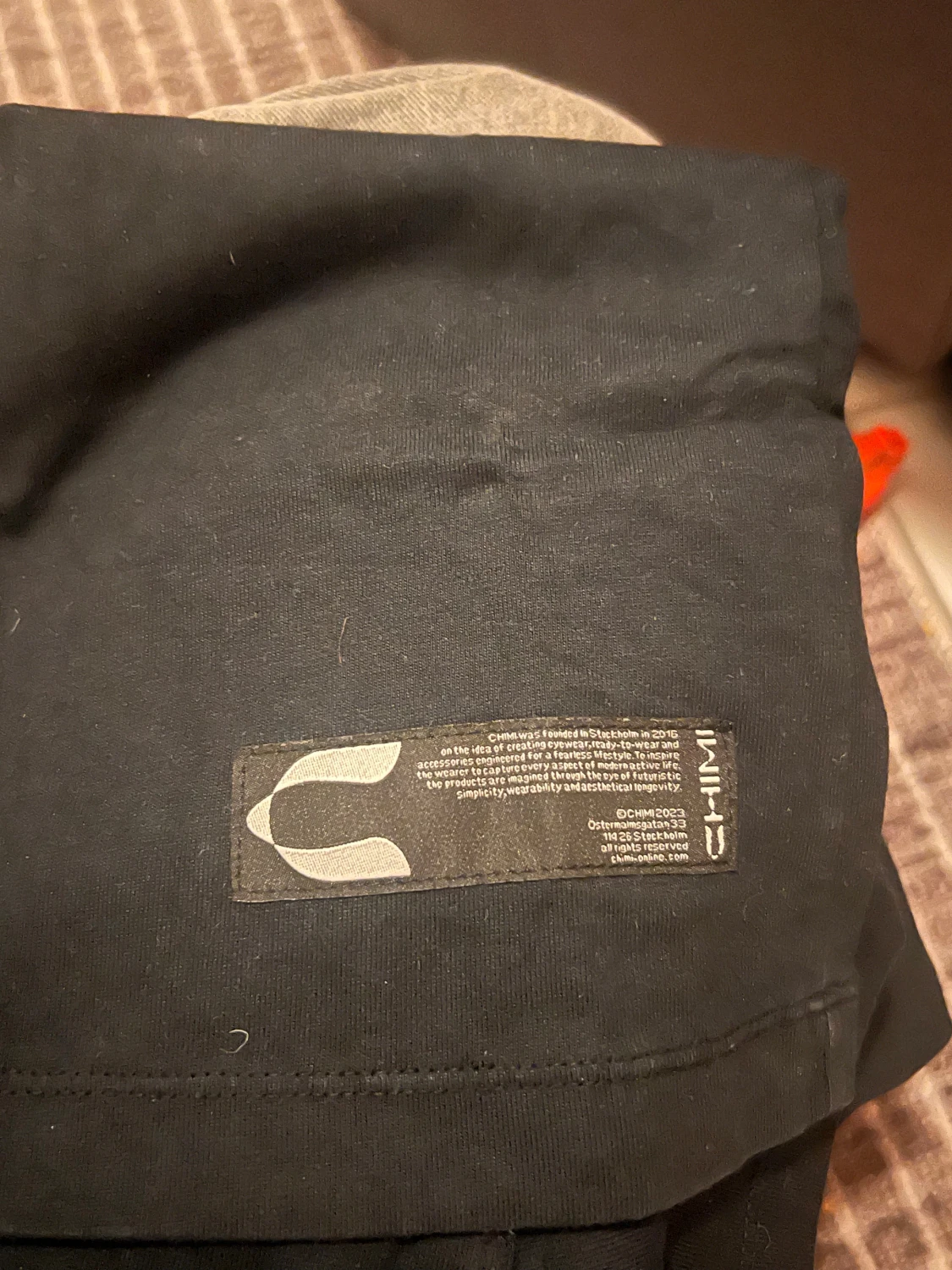 Svart t-shirt från CHIMI - 1