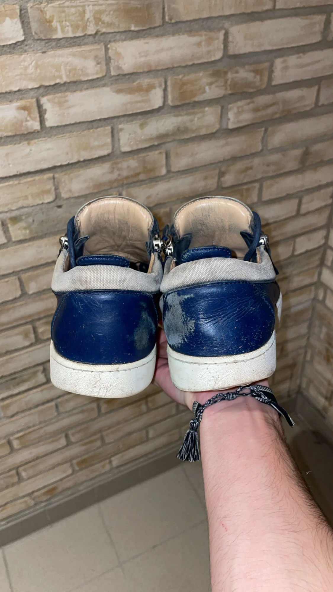 Guiseppe Zanotti - 1