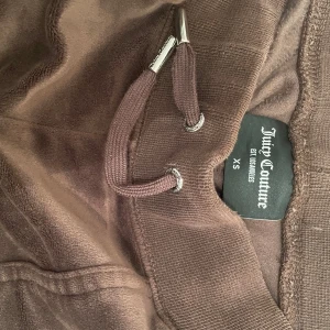 Juicy couture byxor - Väldigt sköna dom är i storlek XS men sitter som S ochså.