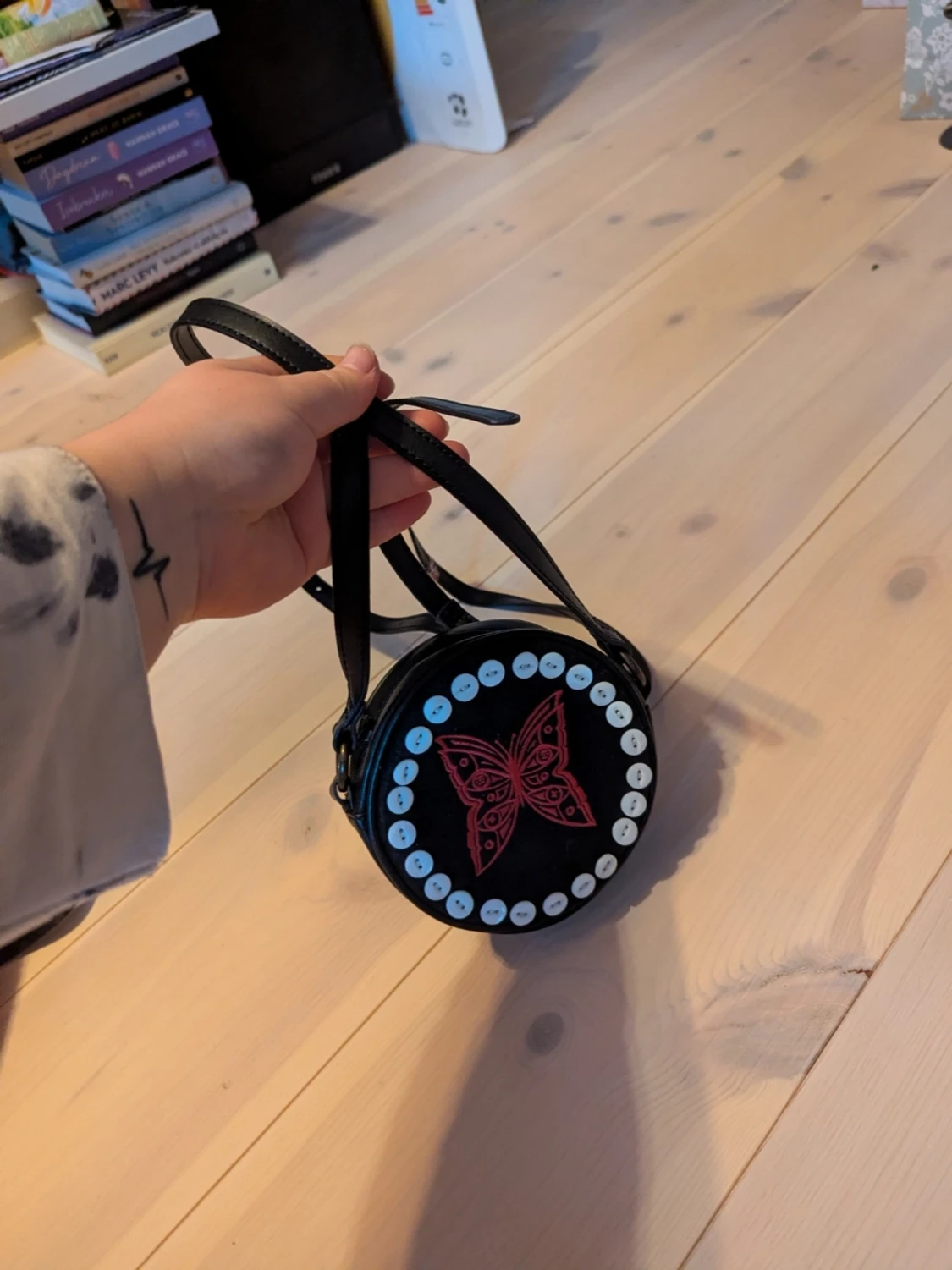 Fin rund axelväska  - 3