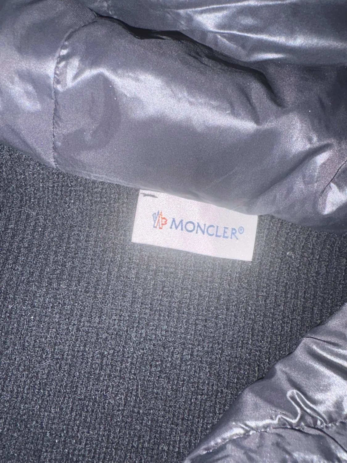 Svart Moncler pufferjacka med stickade ärmar - 2