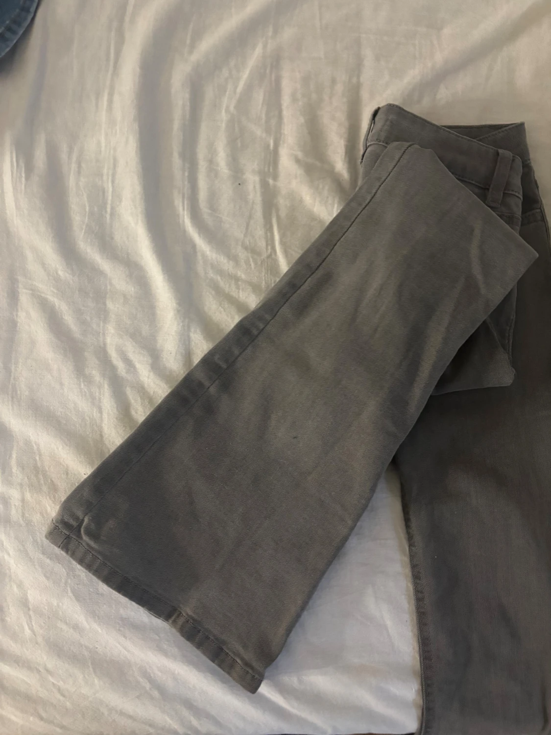 Grå bootcut jeans - 2