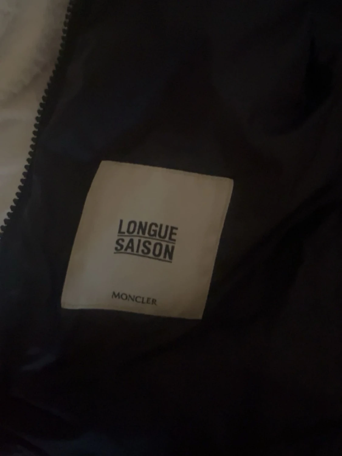 Svart dunjacka från Moncler - 4