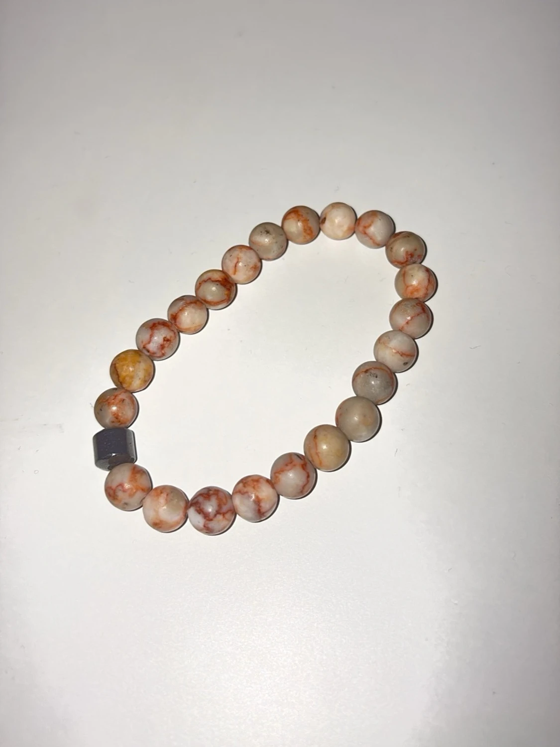 Två pärlarmband med stenar - 1