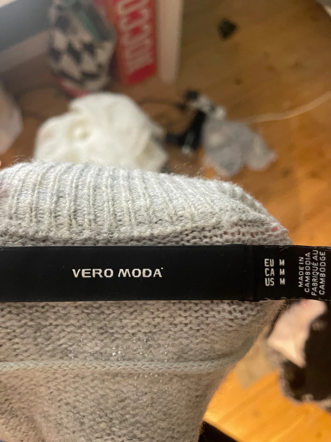Grå stickad tröja från Vero Moda - 1