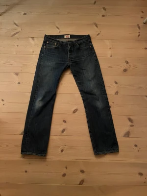 Levis 501 - Levis 501 jeans i mycket fint skick! Storlek 33/34. Bara att höra av sig vid frågor!