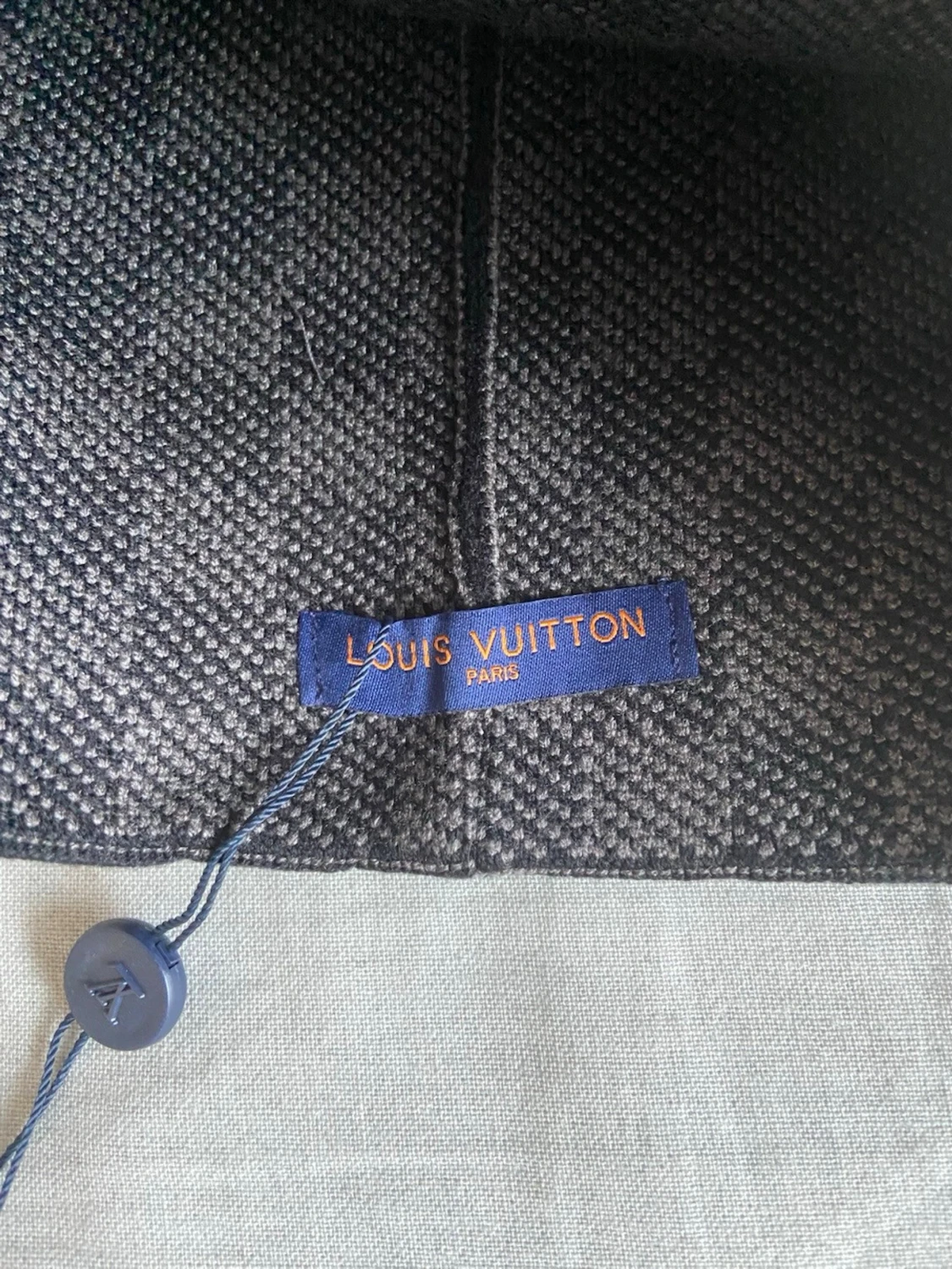 Rutig svart/grå mössa Louis Vuitton - 1