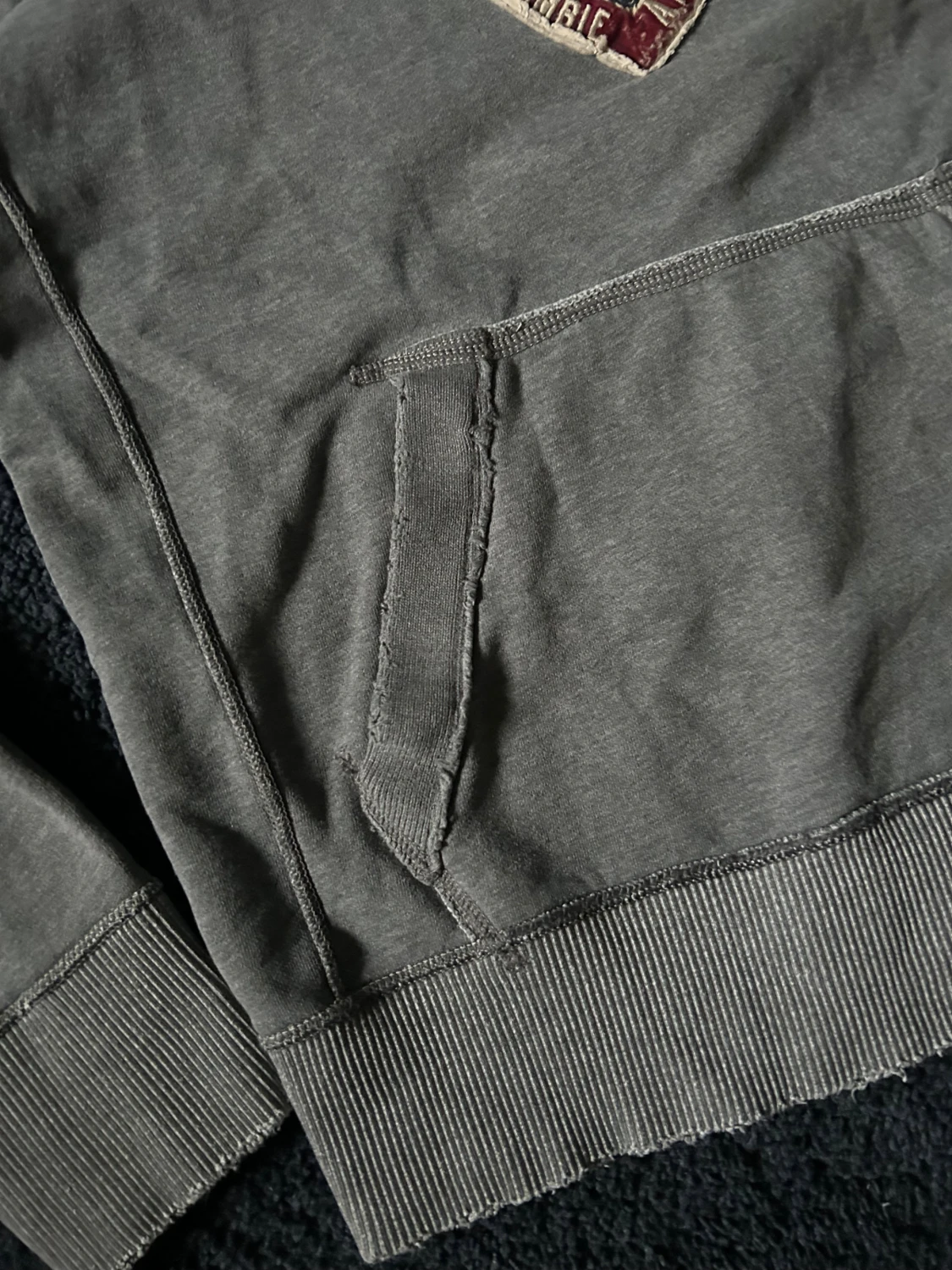 Grå hoodie Abercrombie & Fitch  - 2