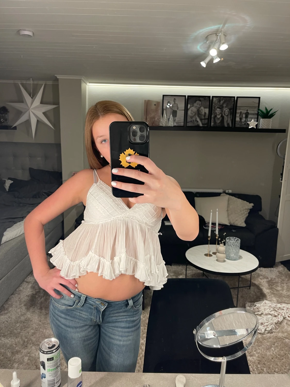 Vit volang linnetopp med smala axelband - 2