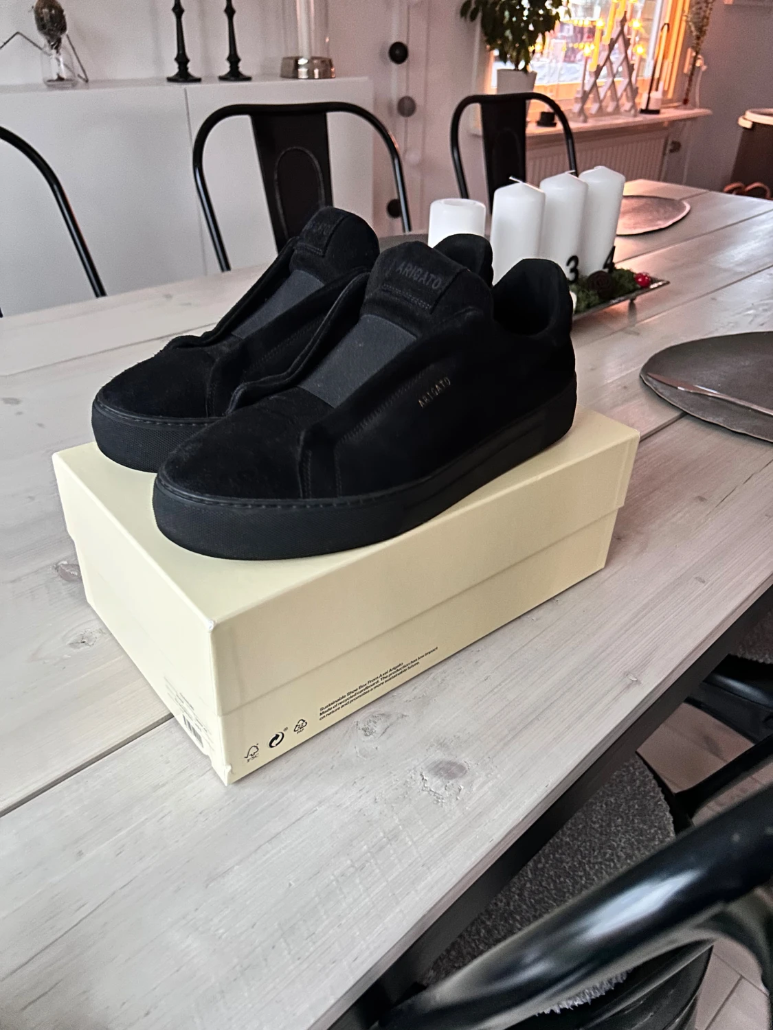 Svarta sneakers Axel Arigato mocka - 1