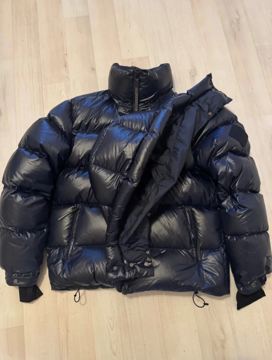 Svart dunjacka från J.Lindeberg - 3