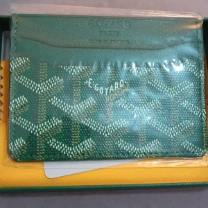 Grön plånbok med mönster - Grön plånbok!!