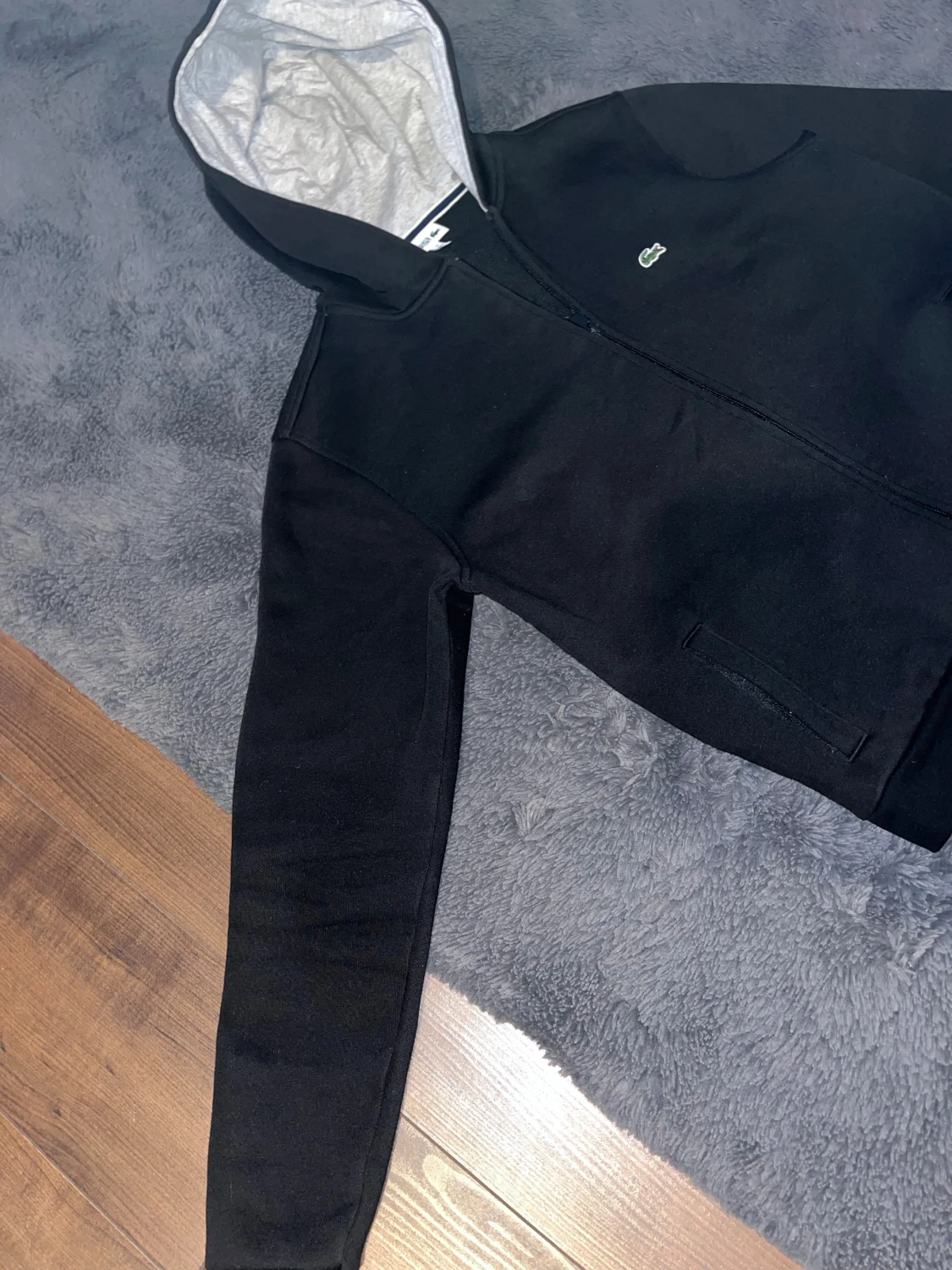 Svart hoodie från Lacoste Sport - 1