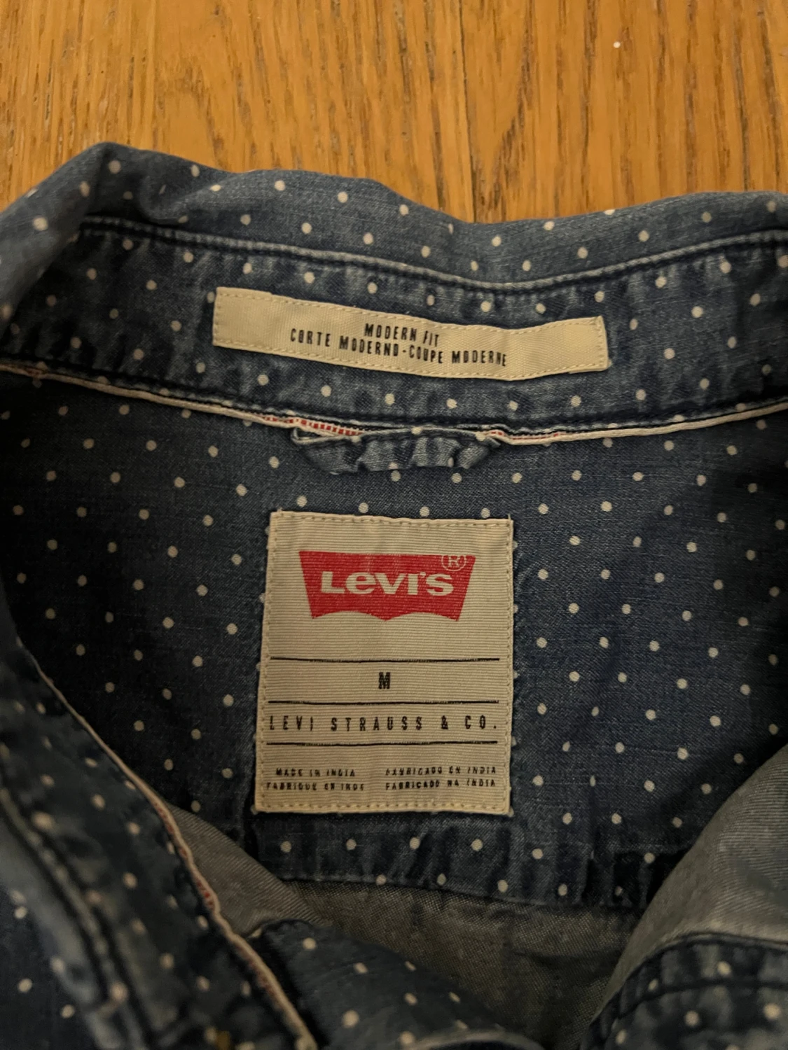 Blå prickig skjorta från Levi's - 1