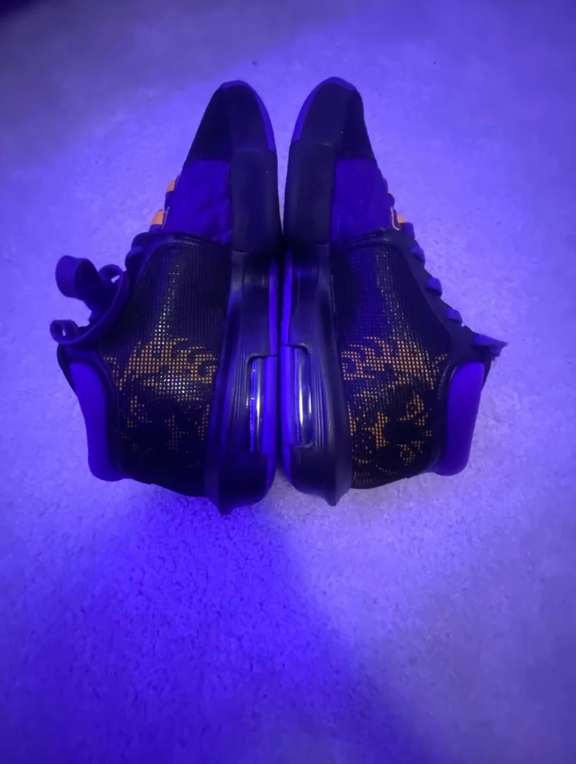 Svarta Nike LeBron Witness sneakers - 1