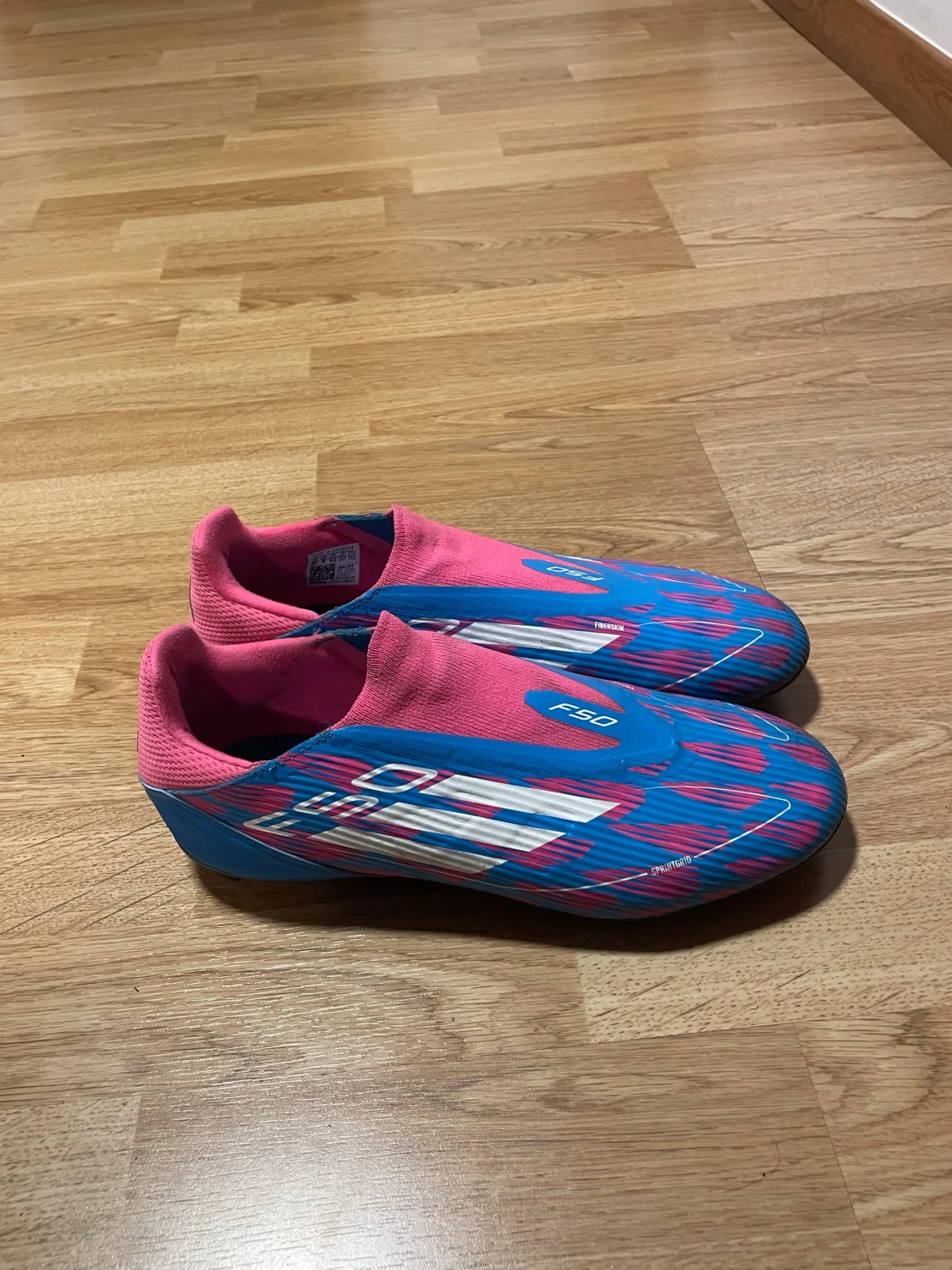 Adidas F50 blå och rosa fotbollsskor - 1