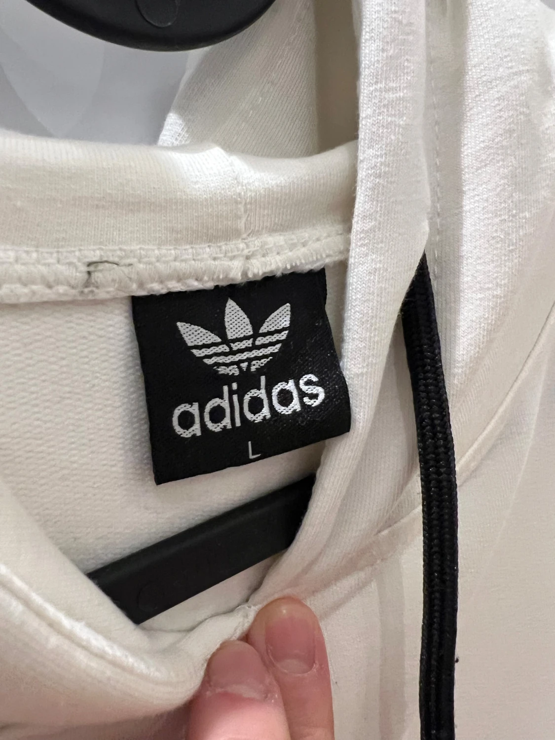 Vit Adidas hoodie med svart logga - 3