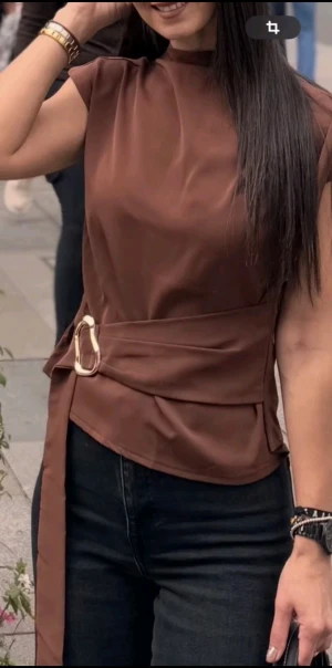Brun blus med bälte - Snygg blus med skärp:)