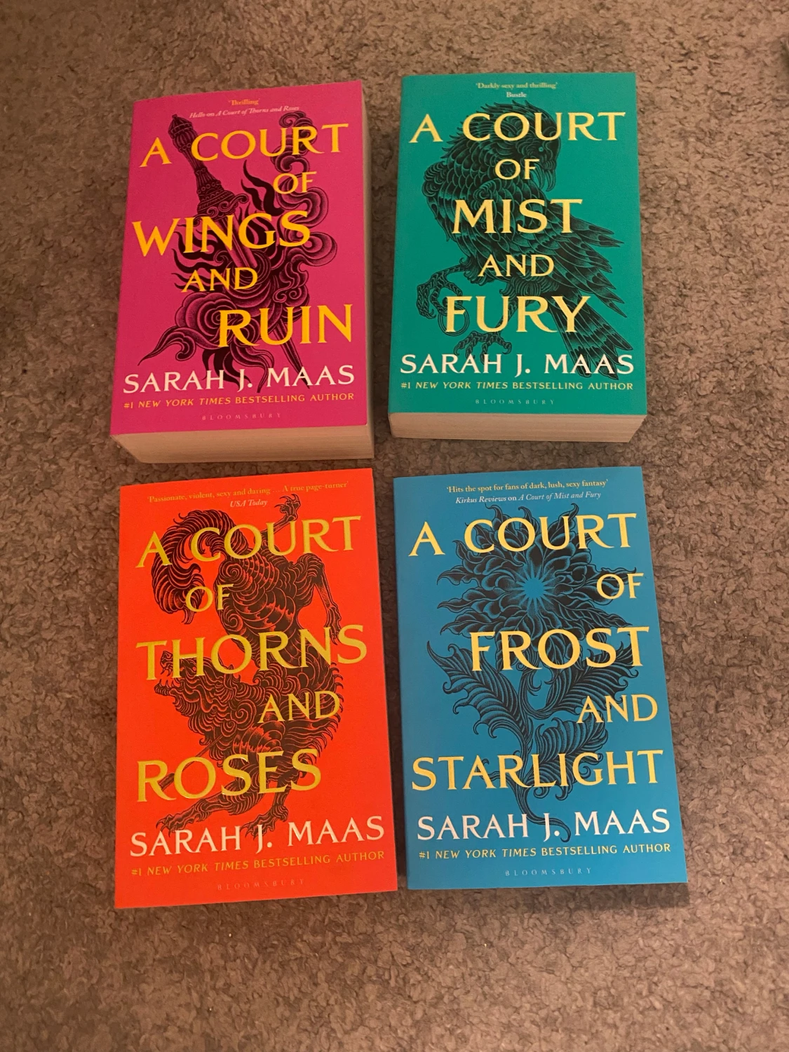 A Court of Thorns and Roses-serien (4 böcker)