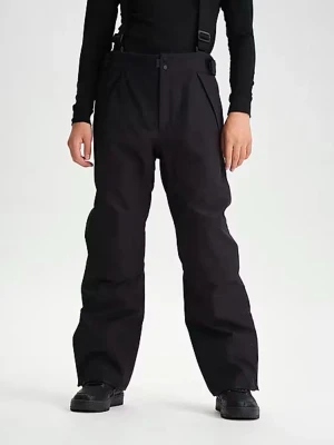 Skidbyxa Everest J Regular Soft Pant strl 152 - Nypris 899kr. Använda ytterst få gånger för det var dotterns extra byxor! Byxorna är funktionella och tåliga skidbyxor för junior – perfekta även som täckbyxor eller termobyxor för lek, skidåkning och andra vinteraktiviteter. Byxorna är vind- och vattentäta med tejpade sömmar och har bra andasfunktion som håller kroppen torr och bekväm hela dagen. Vind- och vattentäta (10 000 mm) Länk: https://www.stadium.se/sport/outdoor/klader/395144101/everest.j-regular-soft-pant.black