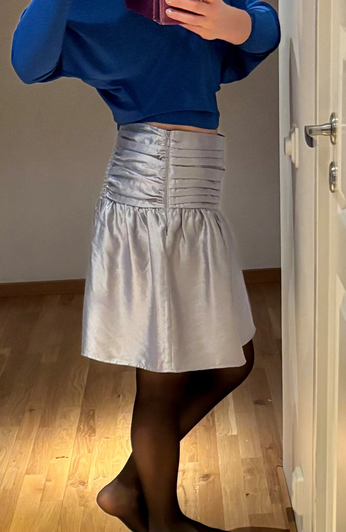 Silverfärgad kortkjol från Kappahl