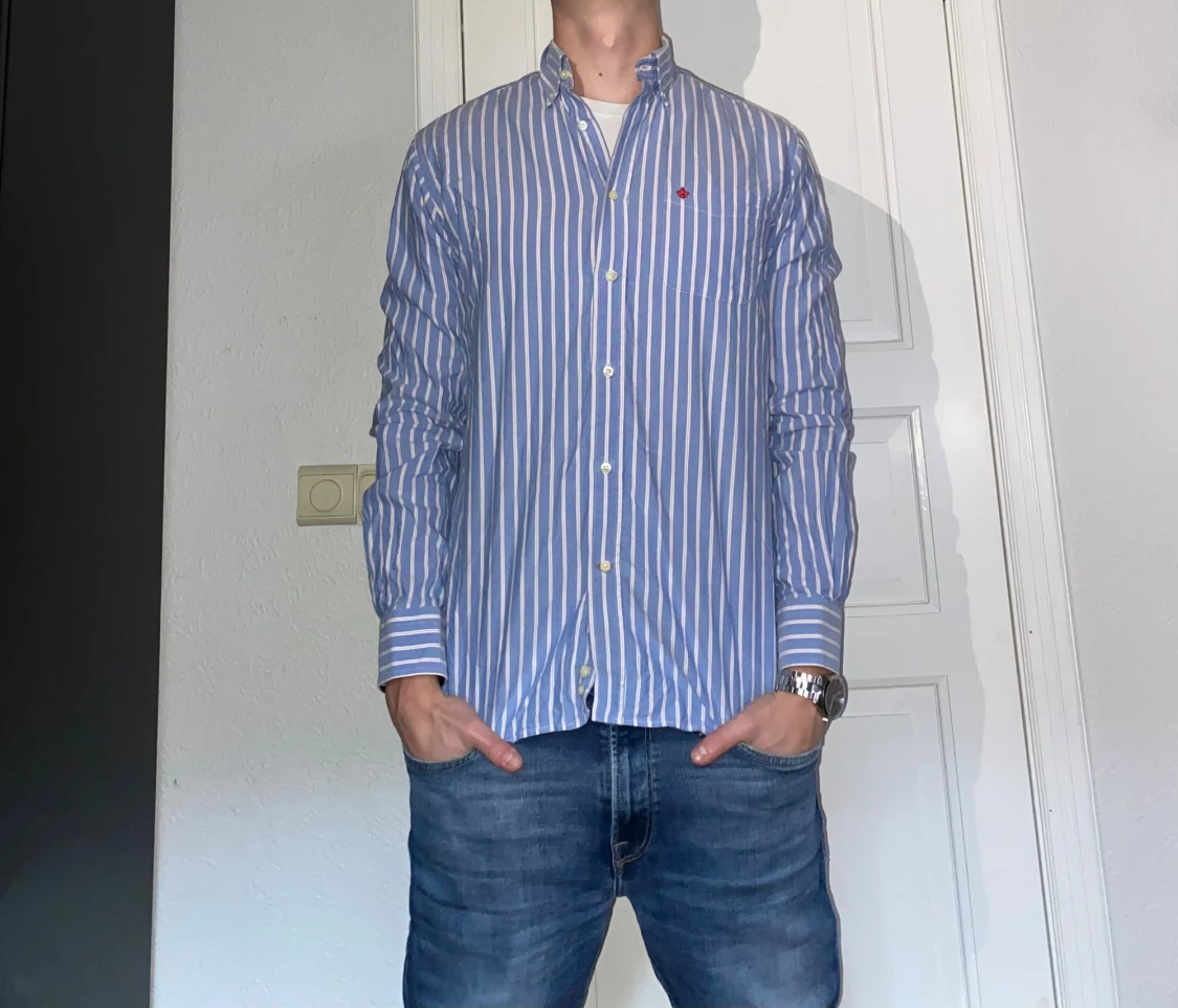 Blårandig skjorta från Morris 