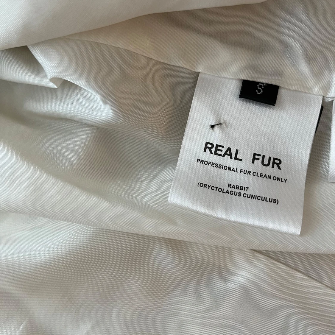 Beige pälsjacka från Trilogy Collections - 4