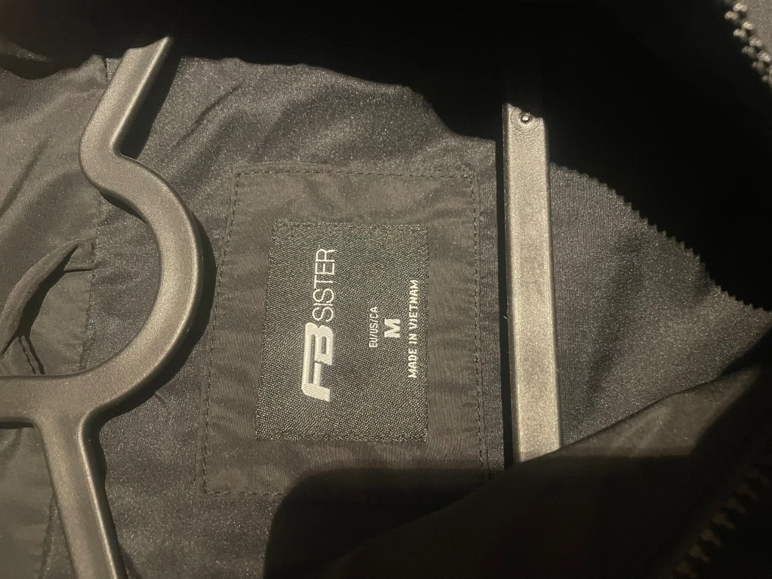 Svart vind/bomber jacka med reflex - 4