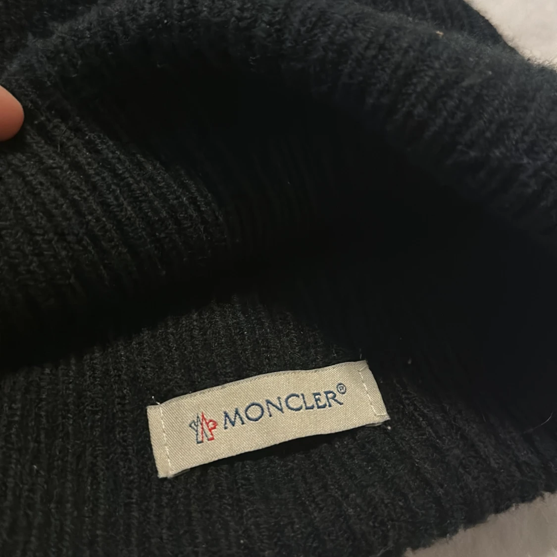 Svart Moncler mössa i ull - 4