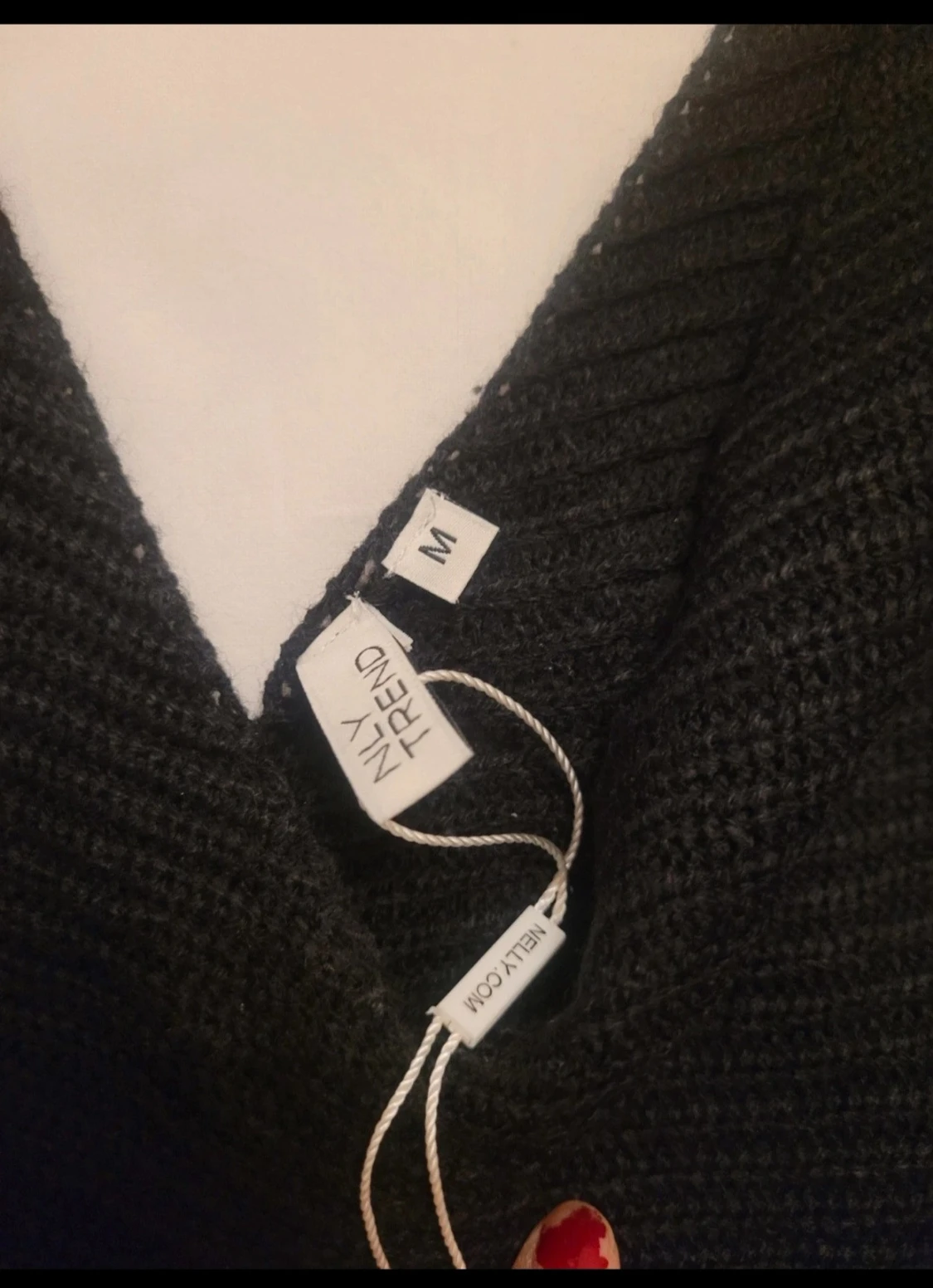 Fin tröja från Nelly  - 1