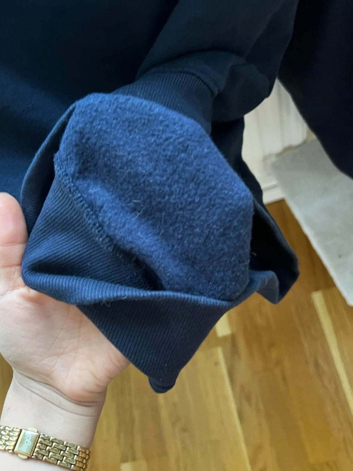 Mörkblå sweatshirt från Gina Tricot - 3