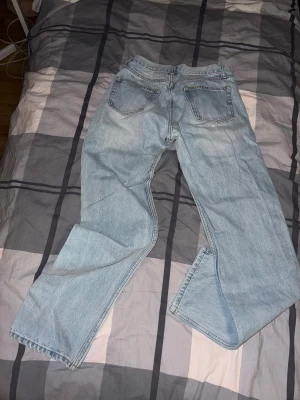 Levi's 501 ljusblå jeans straight fit - Jeans från brandy meville