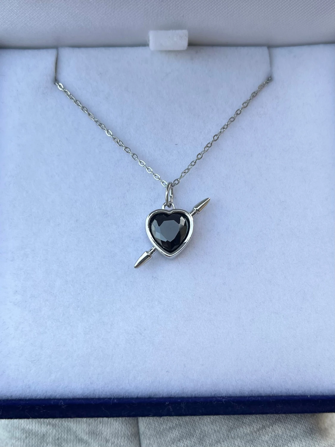 Maria Nilsdotter ”Rebel Love” inspirerat halsband