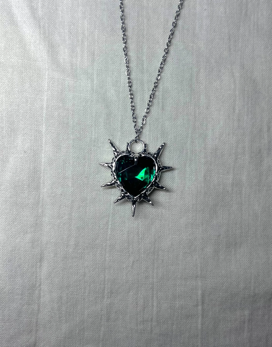 Avant Emerald Spikes