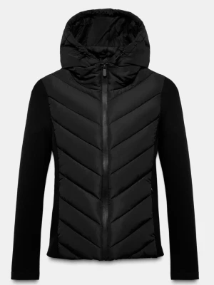 Svart pufferjacka med huva - Snygg svart pufferjacka med huva och dragkedja framtill. Jackan har quiltade partier på framsidan och ärmar i ett slätare material. Perfekt för kyliga dagar och enkel att matcha med allt.