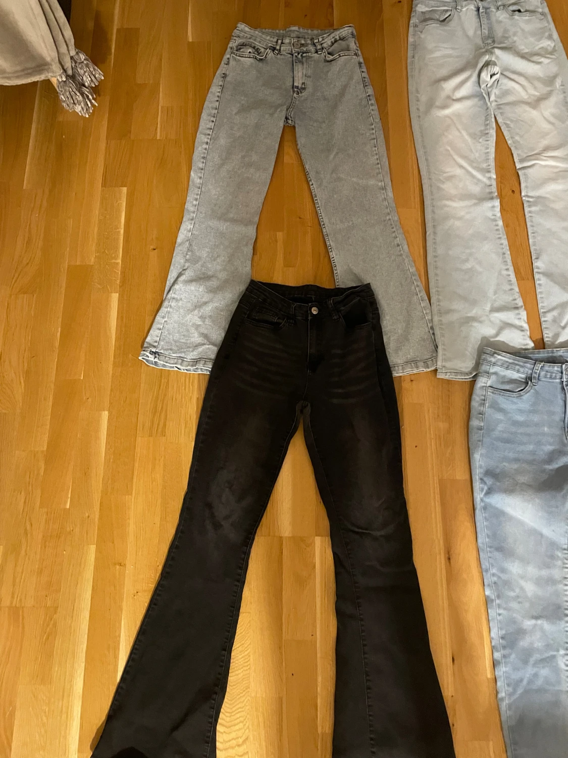 4 par väldigt fina byxor i stl S - 1