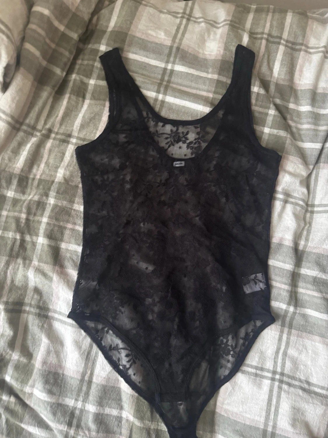 Svart spetsbody från Bik Bok - 1