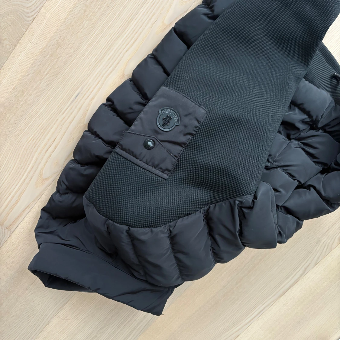 Svart jacka  från Moncler - 2