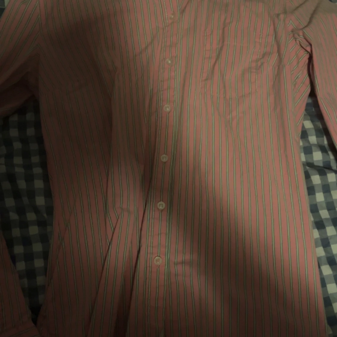 Rosa randig skjorta från Brooks Brothers, köpt på h&m - 1