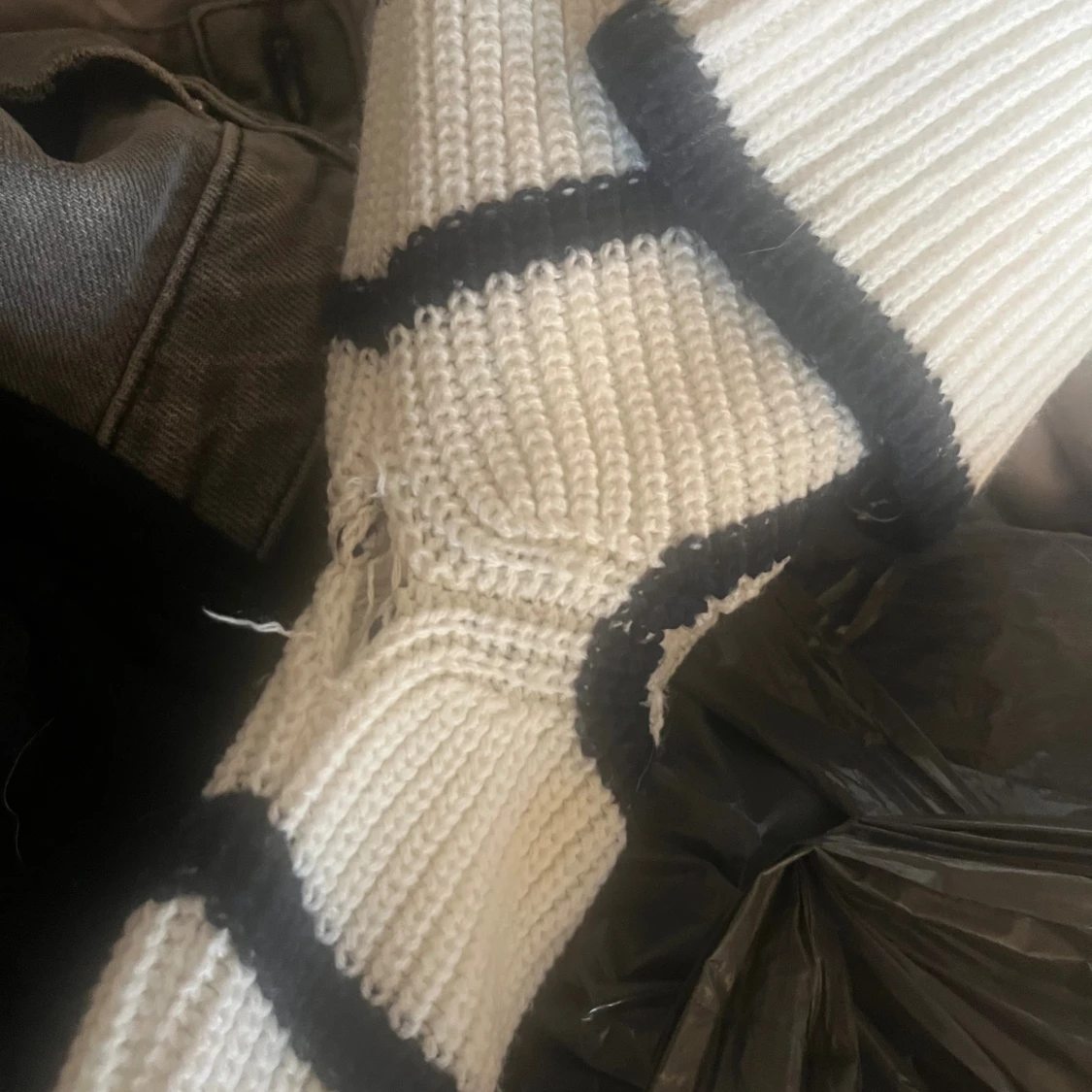 Randig stickad tröja från Anna Field - 4