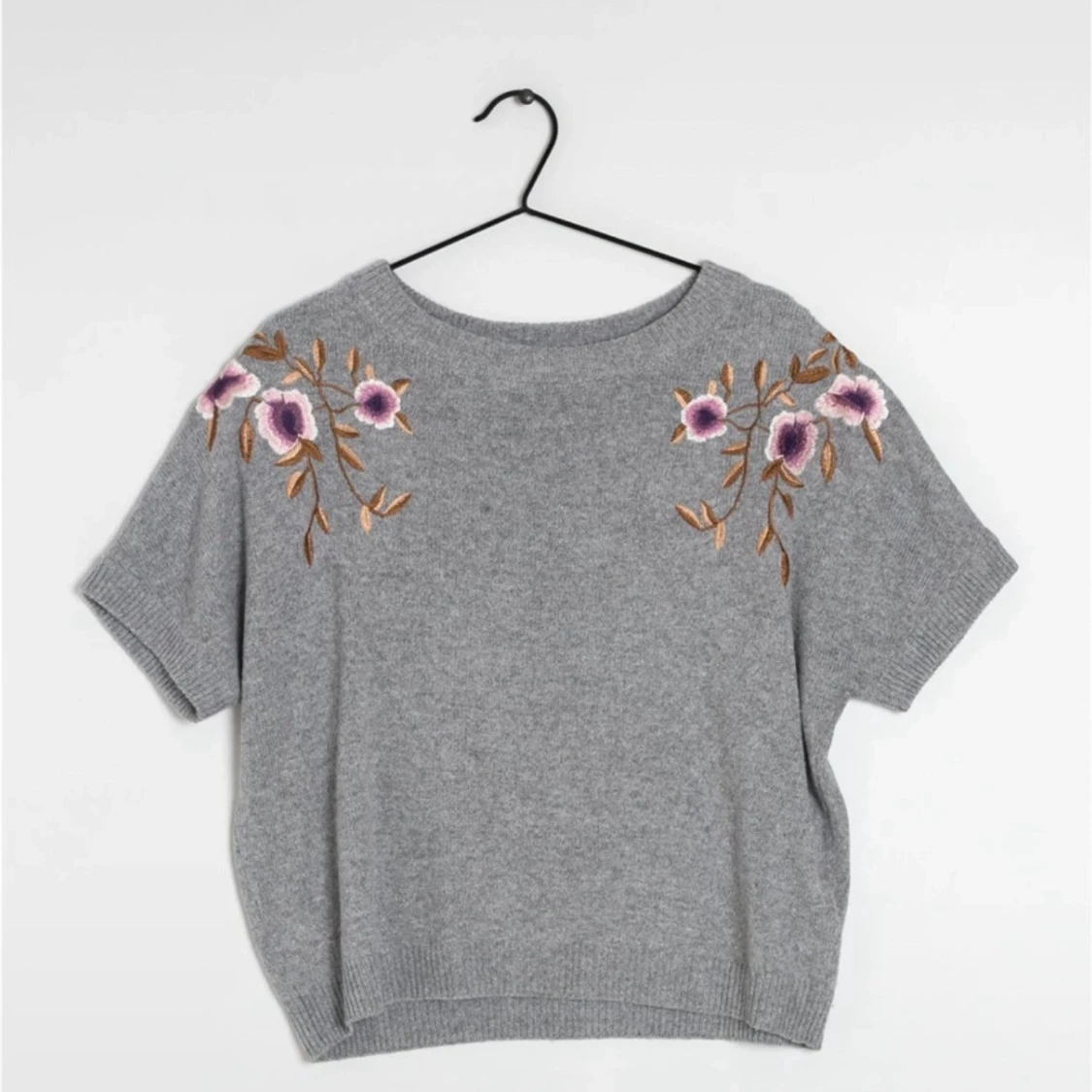 Grå stickad topp med blommor Massimo Dutti - 1