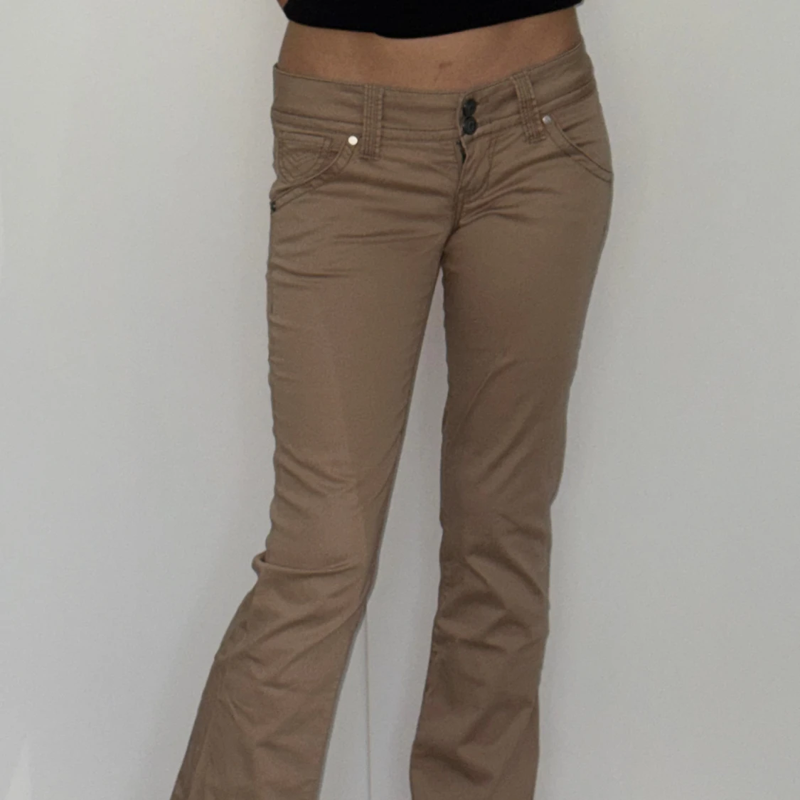 Vintage bootcutbyxor från Guess