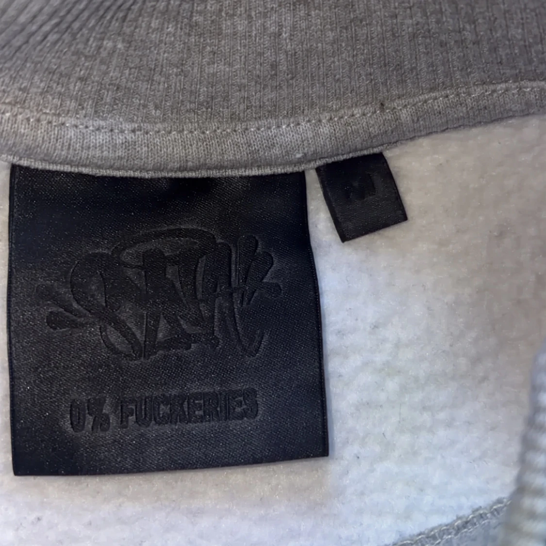 Syna  world sweatshirt  - 4